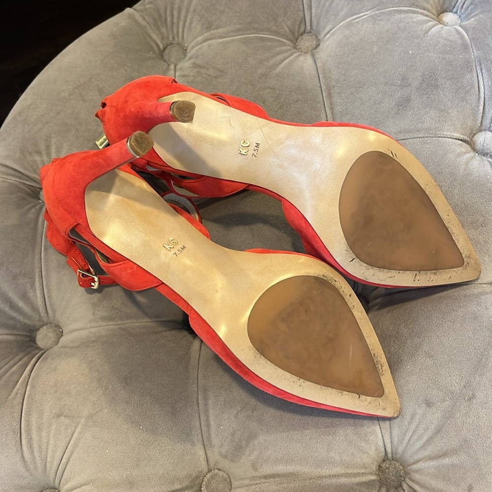 KENNETH COLE NY RED SUEDE STILETTO HEELS/ 7.5 LIKE BRAND NEW - Picture 4 of 7